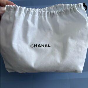 Chanel Dustie